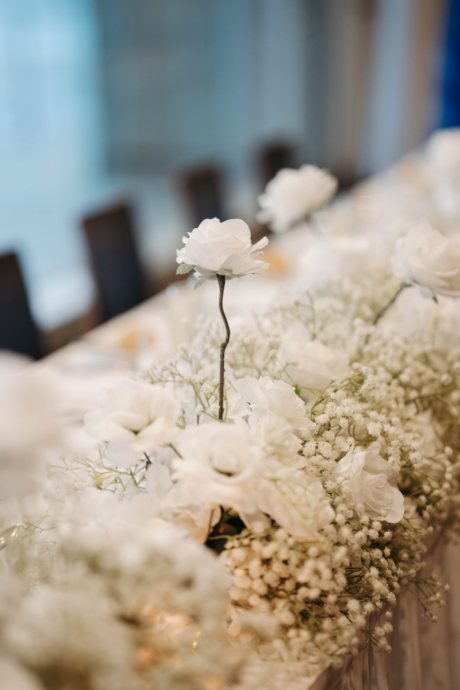 bridal table flowers