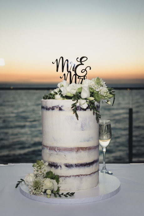 wedding cake, water backdrop